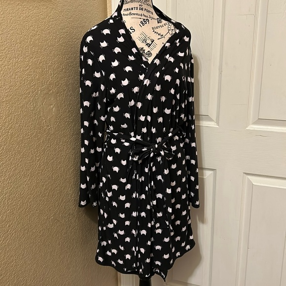 Other - Robe Cat polka dot